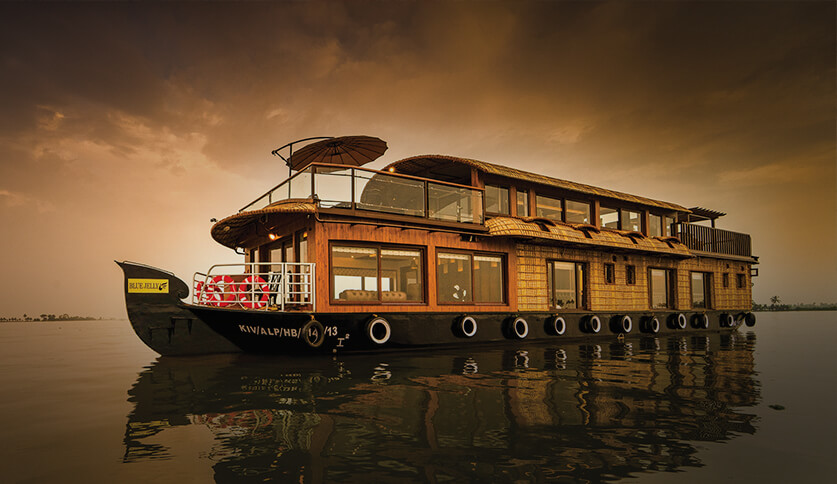 cruise houseboat