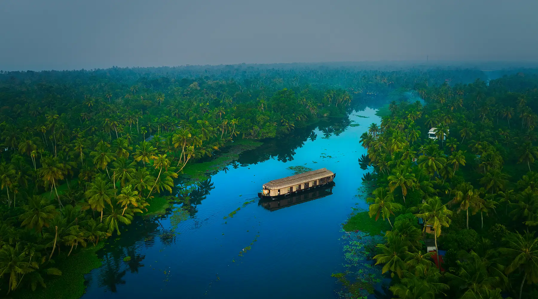 cruise houseboat